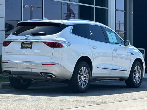 Certified 2023 Buick Enclave Essence FWD image 4