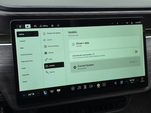 Used 2024 Rivian R1T Adventure image 48