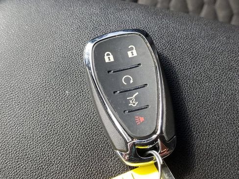 Used 2018 Chevrolet Equinox LT AWD/4WD image 32