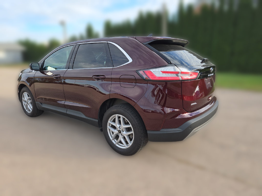 Used 2024 Ford Edge SEL w/ Convenience Package AWD/4WD image 3