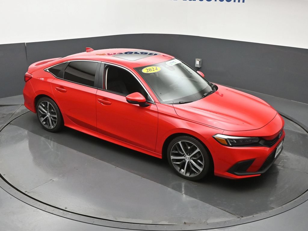 Used 2024 Honda Civic Touring image 3