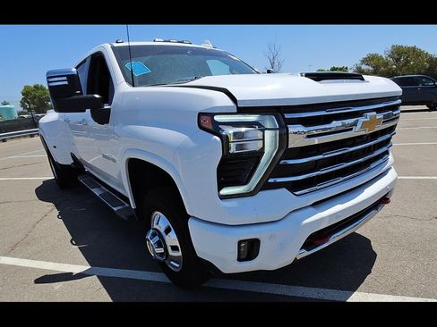 Used 2024 Chevrolet Silverado 3500 LTZ w/ LTZ Plus Package AWD/4WD image 14