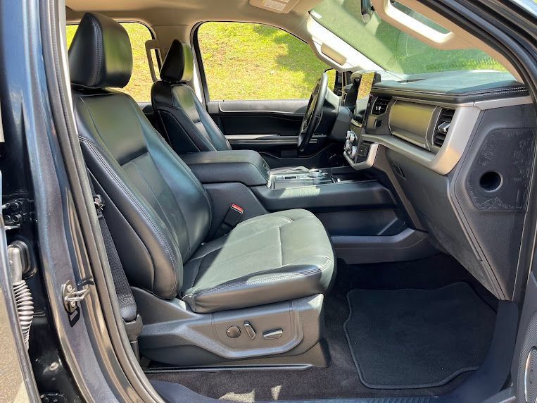 Used 2022 Ford Expedition XLT RWD image 32