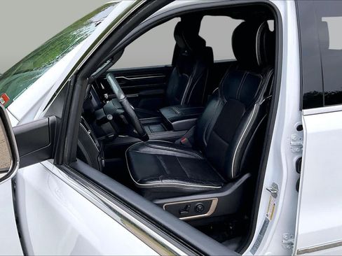 Used 2020 RAM 1500 Limited AWD/4WD image 9