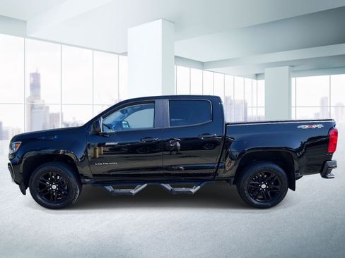 Used 2022 Chevrolet Colorado LT w/ Luxury Package AWD/4WD image 2