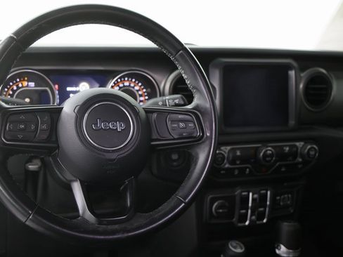 Used 2021 Jeep Gladiator Sport image 11