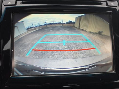 Used 2017 Toyota Camry XSE image 20