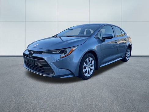 Certified 2024 Toyota Corolla LE image 2