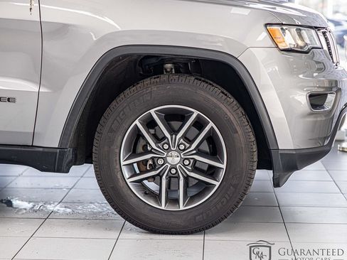 Used 2018 Jeep Grand Cherokee Limited AWD/4WD image 11