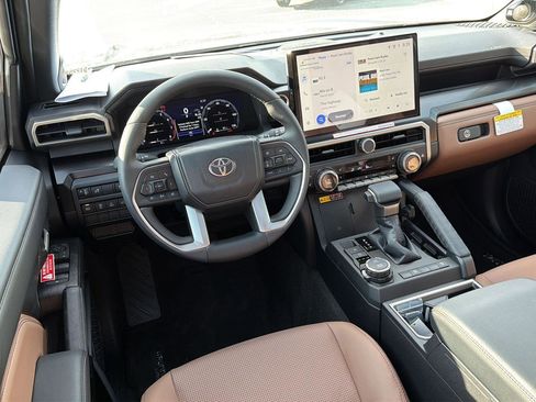 New 2026 Toyota 4Runner Limited AWD/4WD image 18