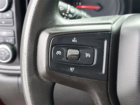 Used 2020 Chevrolet Silverado 2500 Custom w/ Custom Value Package image 15