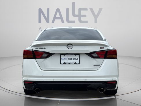 Used 2024 Nissan Altima 2.0 SR FWD image 4
