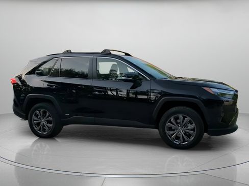 Used 2023 Toyota RAV4 XLE Premium AWD/4WD image 34