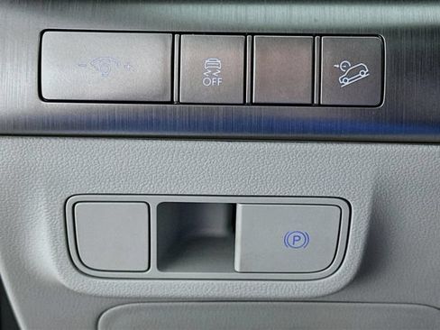 Used 2024 Hyundai Kona SEL FWD image 20