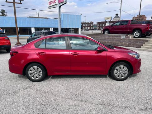 Used 2018 Kia Rio S image 2
