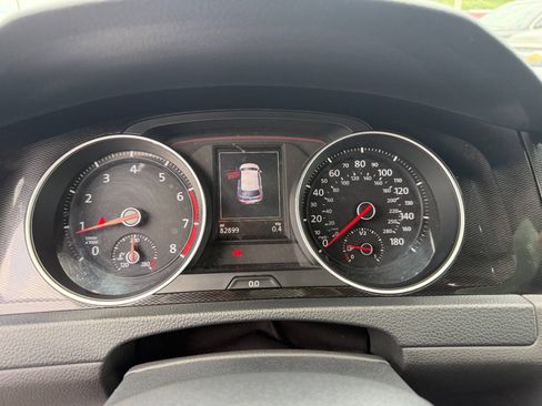 Used 2016 Volkswagen GTI SE FWD image 22