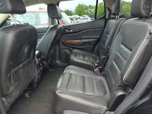 Used 2017 GMC Acadia Denali w/ Technology Package AWD/4WD image 4