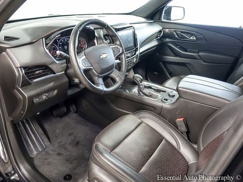 Used 2023 Chevrolet Traverse High Country AWD/4WD image 10