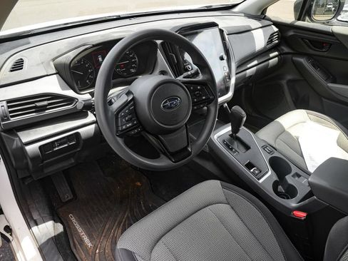 Used 2024 Subaru Crosstrek 2.0i Premium AWD/4WD image 3
