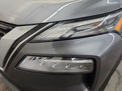 Used 2023 Nissan Rogue SV image 17