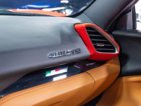 Used 2016 Ferrari 488 GTB RWD image 82