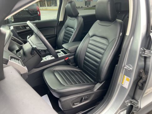 Used 2022 Ford Edge SEL w/ Convenience Package image 22