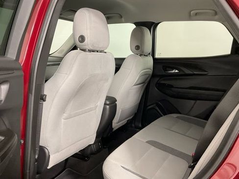 Used 2024 Chevrolet TrailBlazer LT w/ Convenience Package image 16