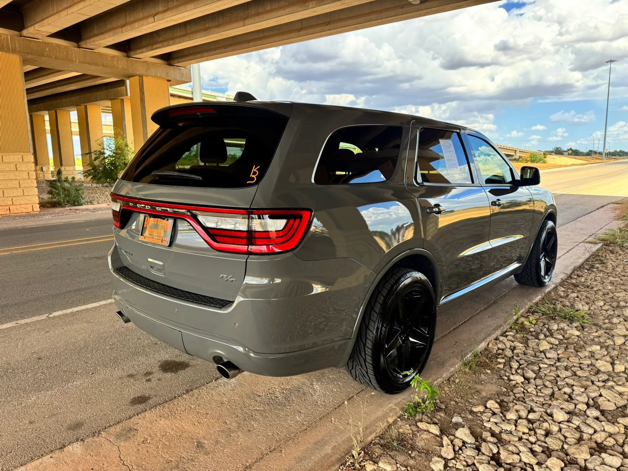 Used 2022 Dodge Durango R/T RWD image 3