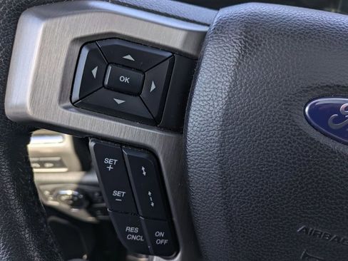 Used 2015 Ford F150 Platinum w/ Equipment Group 701A Luxury image 15