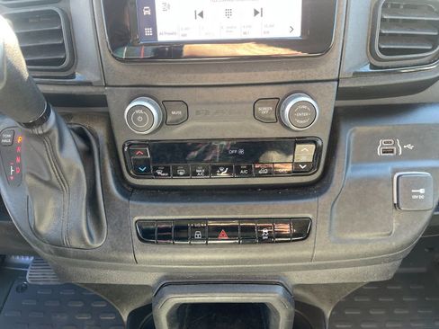 Used 2024 RAM ProMaster 3500 w/ Convenience Group image 23