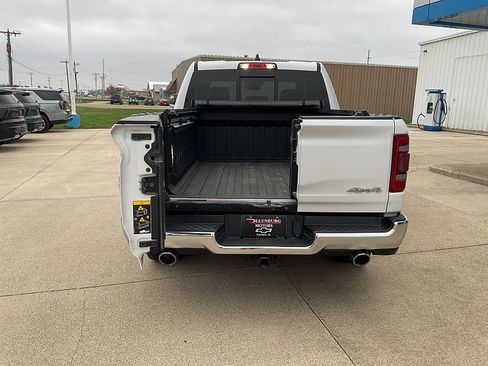 Used 2020 RAM 1500 Limited image 10