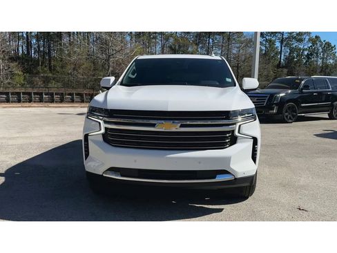 Certified 2024 Chevrolet Suburban LT image 3