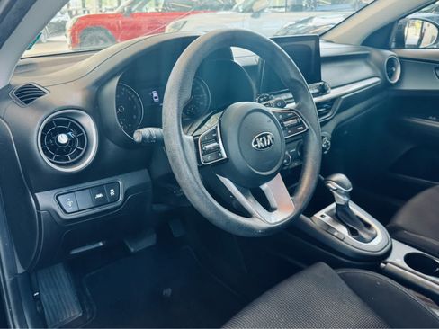 Used 2020 Kia Forte LXS FWD image 10