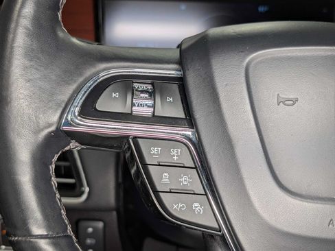 Used 2023 Lincoln Navigator Reserve AWD/4WD image 40