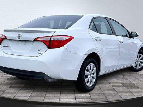 Used 2015 Toyota Corolla LE image 2