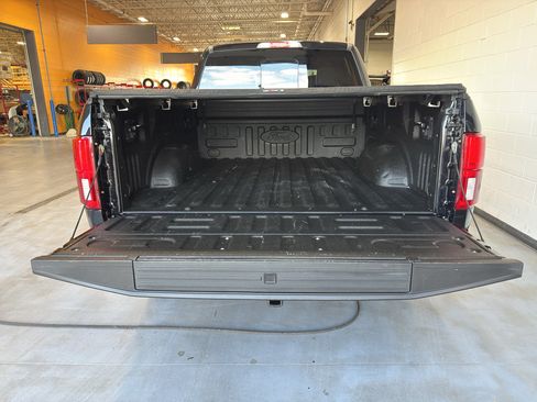 Used 2020 Ford F150 Lariat w/ Equipment Group 502A Luxury AWD/4WD image 22