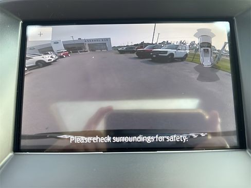 Used 2020 Ford Edge Titanium image 29