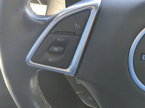 Used 2022 Chevrolet Camaro LT w/ Technology Package image 22