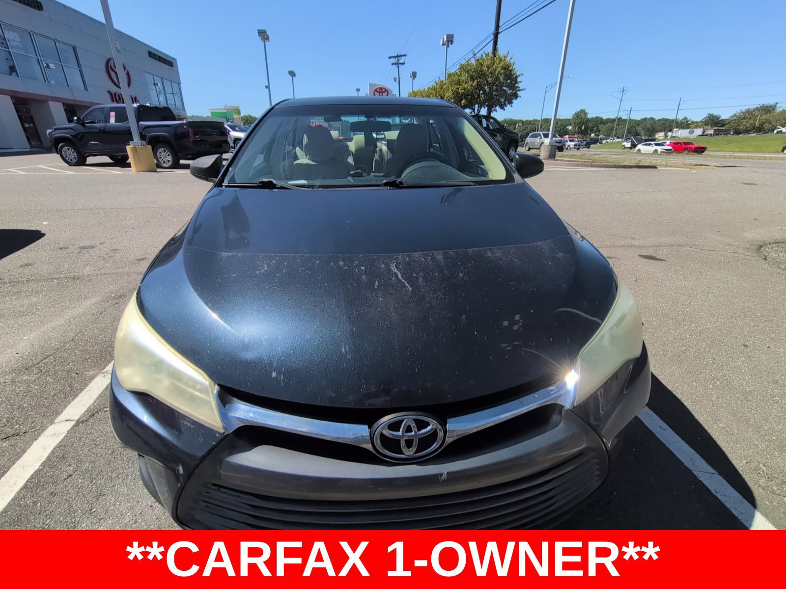 Used 2016 Toyota Camry LE FWD image 1
