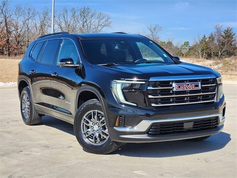 Used 2025 GMC Acadia Elevation image 1