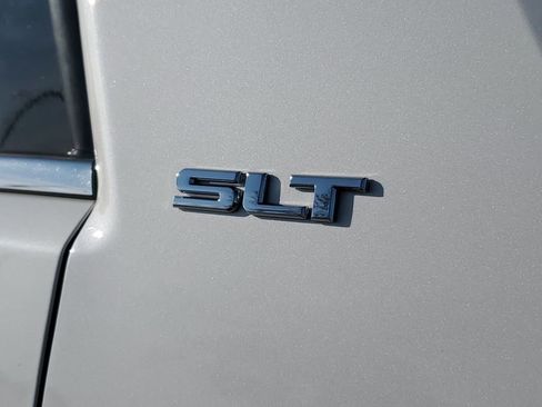 Used 2017 GMC Acadia Limited SLT image 28