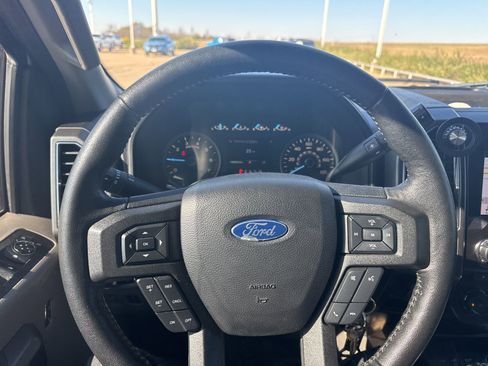 Used 2018 Ford F150 XLT w/ Equipment Group 302A Luxury image 14