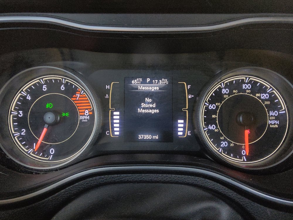 Used 2021 Jeep Cherokee Latitude Lux FWD image 23