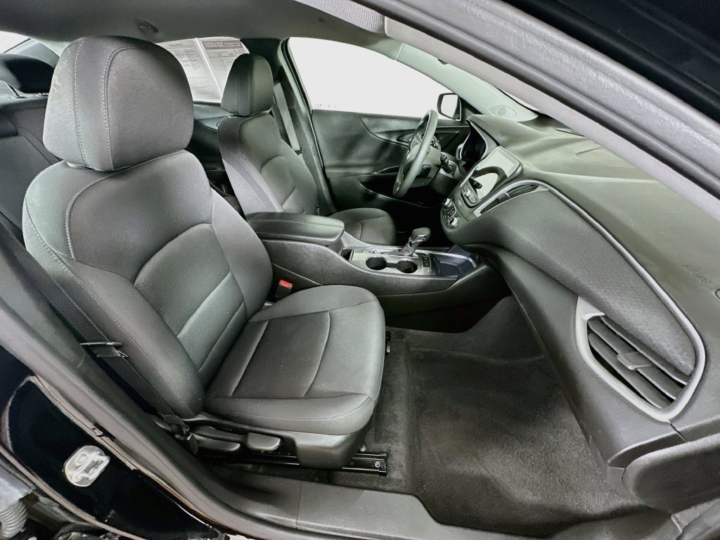 Used 2024 Chevrolet Malibu LT FWD image 36