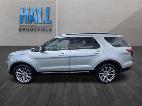 Used 2017 Ford Explorer Limited AWD/4WD image 2