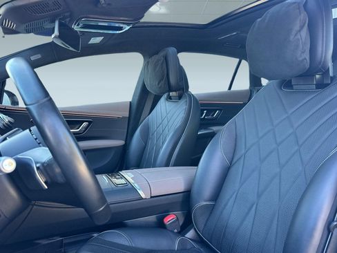 Used 2023 Mercedes-Benz EQS 580 4MATIC Sedan image 5