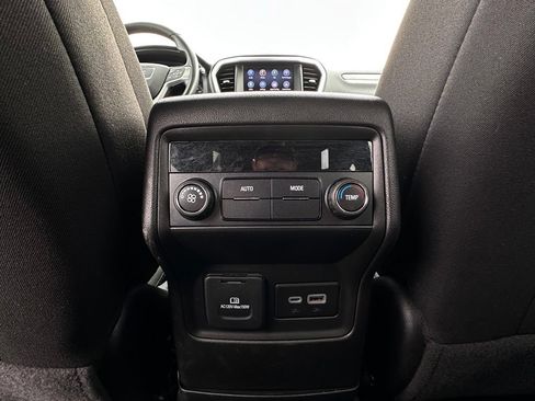 Used 2023 GMC Acadia SLE w/ Driver Convenience Package AWD/4WD image 27