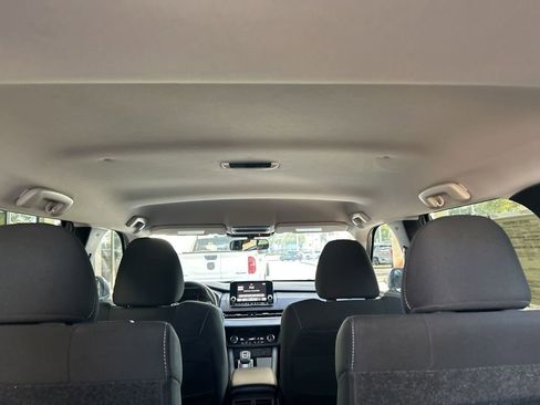 Used 2024 Mitsubishi Outlander ES image 32