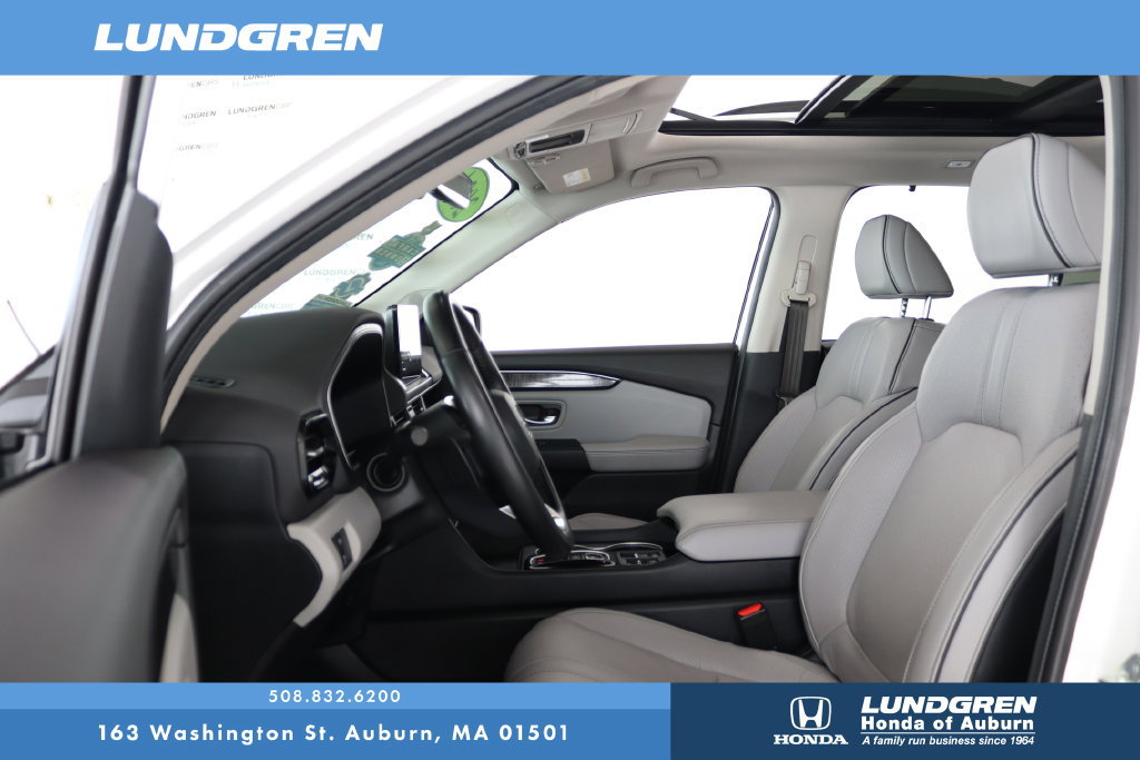 Used 2024 Honda Pilot Elite image 13