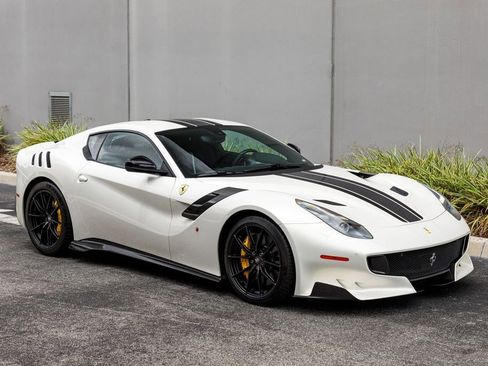 Used 2017 Ferrari F12tdf RWD image 7
